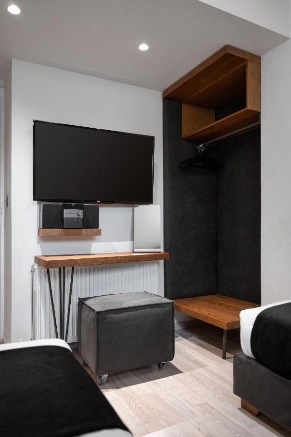 Acropolis Luxury Living *