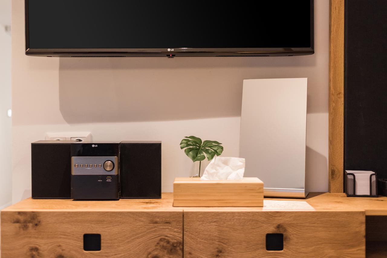 Acropolis Luxury Living Apartment
