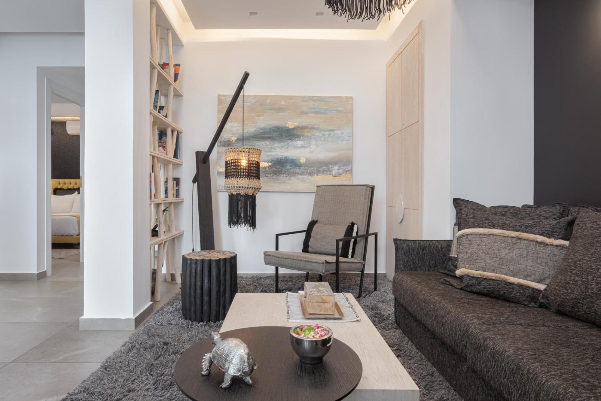 Acropolis Luxury Living *